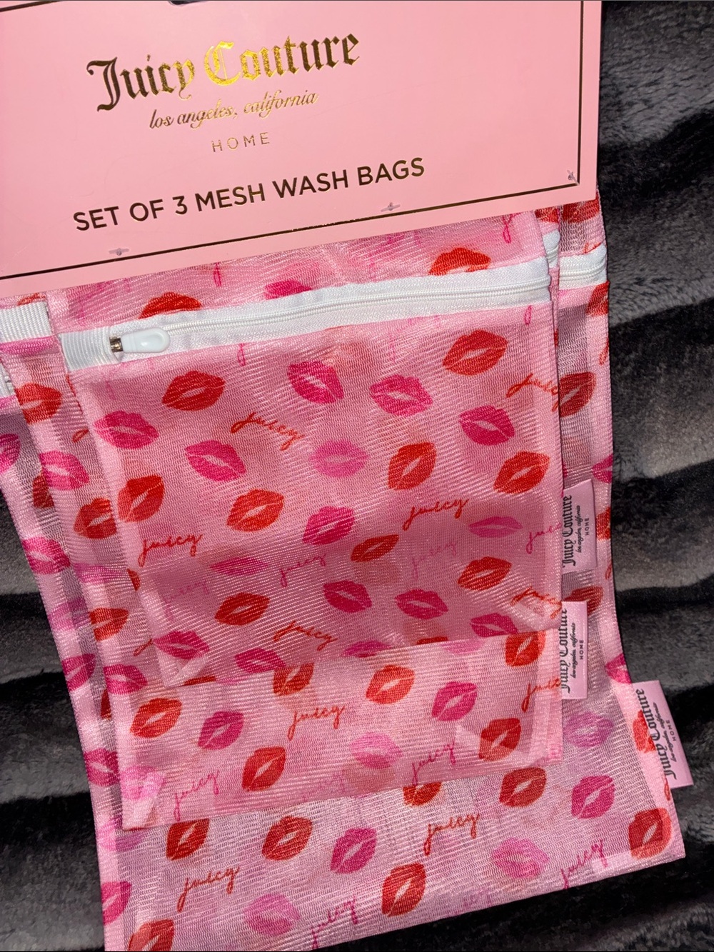(1) Juicy Couture 3 pk mesh bags - Picture 2 of 3